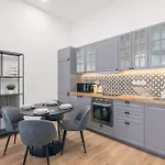 Budapest Design Condo By Nw