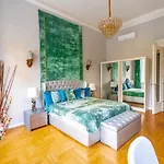 Liszt Ferenc Historic Luxurious Flat Next To Synagogue