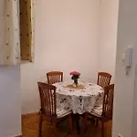 Apex Apartment