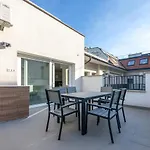 Lovag 12 Terrace Designer Home