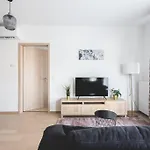 Jewish Quarter Gem With Rooftop Terrace + Parking - 601