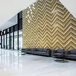 Intimate Ground-Floor Hideaway - 011