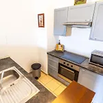 Kazinczy 52 B Apartment