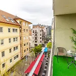 Kazinczy 52 B Apartment