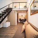Free Parking -Corvin Palace Residence-3Bdrm,6Ppl,Wifi,Ac