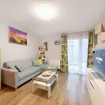 Center Budget Apartment Inside Free Parking Self Check-In Free Streaming Ac Balcony
