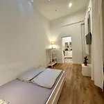 Cozy Studio Flat In The Heart Of Budapest