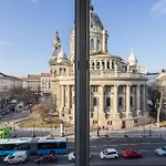 Amora Homes Luxury Suite Basilica Breathless View-Need Reservation For Free Parking