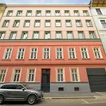Best Seasons Andrassy