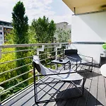 Suiteangel - Luxury Design Condo With Free Garage