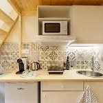 Mezzanine Apartments - Air Conditioned Studios