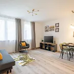 Happy River Apartment 1
