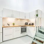 Trendy Downtown Hideaway