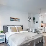 Central - New - Cozy Stay