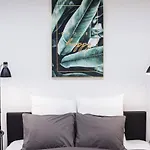 Renovated Design Apartment Close To The Danube