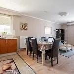 7Trees City Apartment