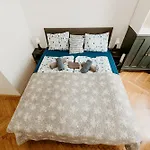 Margaret & Violet Apartments - Peaceful Stay Downtown