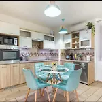 Aurora Residence