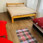 Doxie Hostel - Beds And Dorms