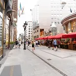 Vaci Utca Street Full Centrum