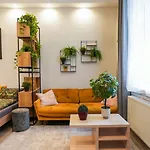 Instant Ruinbar Central Premium Apartment B