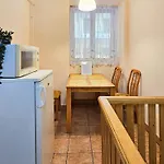 Free Parking Synagogue Apartment