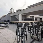Alice Central Apartment