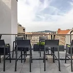 Alice Central Apartment