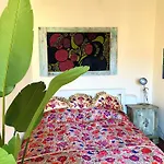 Lovely Design Flat At Downtown Buda