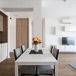 Corvizo Apartment With Balcony