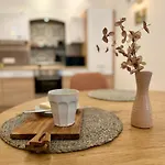 Downtown Rabbit Apartments Realtanoda19