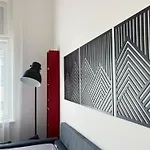 Awesome Apartment In The City