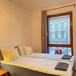 Central Apartment Nearby Keleti Station