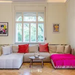 Stunning Rose Hill Premium Apartment