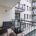 Nice,Sunny,Quiet Flat Near To Deak Ferenc Sqaure
