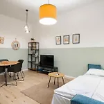 Jade Apartment In Downtown Budapest Dob27