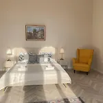 Opera Luxury Resident