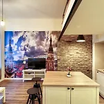 Heart Of Budapest Retreat