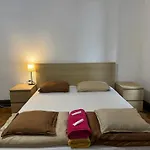 Central Hotel