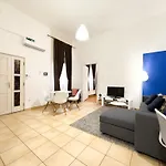 Charming 1Br Condo In Central Budapest - Skyline House