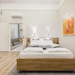 Downtown Deluxe Apartment