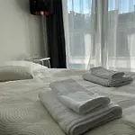 Feel Good Units Budapest