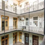 Cozy Gallery Loft In Garam Street By Nw