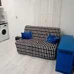 Sunny City Apartment Facing The Park
