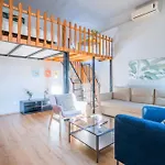 Klau10 Studio Apartment In Party District.