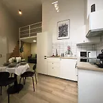 City Park Harmony Duplex - Near Heroes\' Square