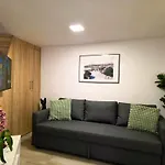 City Park Harmony Duplex - Near Heroes\' Square