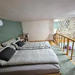 Calm And Elegant Apartment With Ac In The Downtown