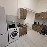 Vac1 Spacious Flat Near Central Market & Danube River