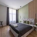 Charm & Central N8 Residence By Prestige Homes